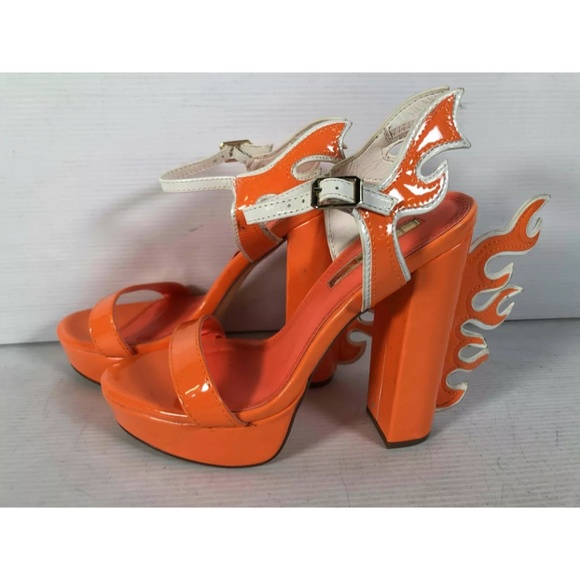 Liliana Open Toe Block Heel Sandal Pumps - Picture 4 of 9